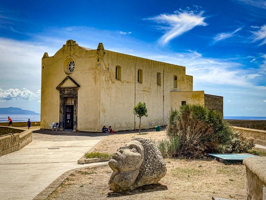 Casa Mika Hotel Procida Szoba fotó